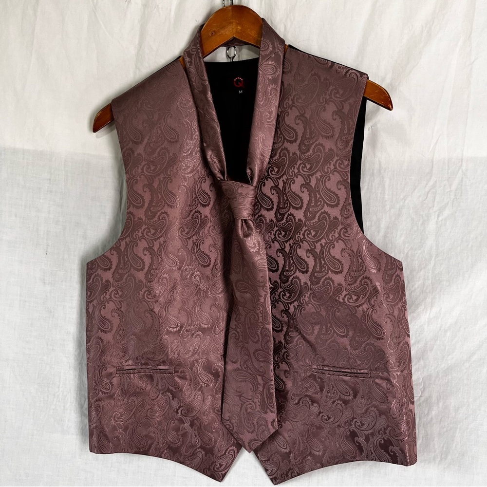 Q Brand Mens Medium Purple Paisley Vest Waistcoat and Neck Tie Formal Wedding M